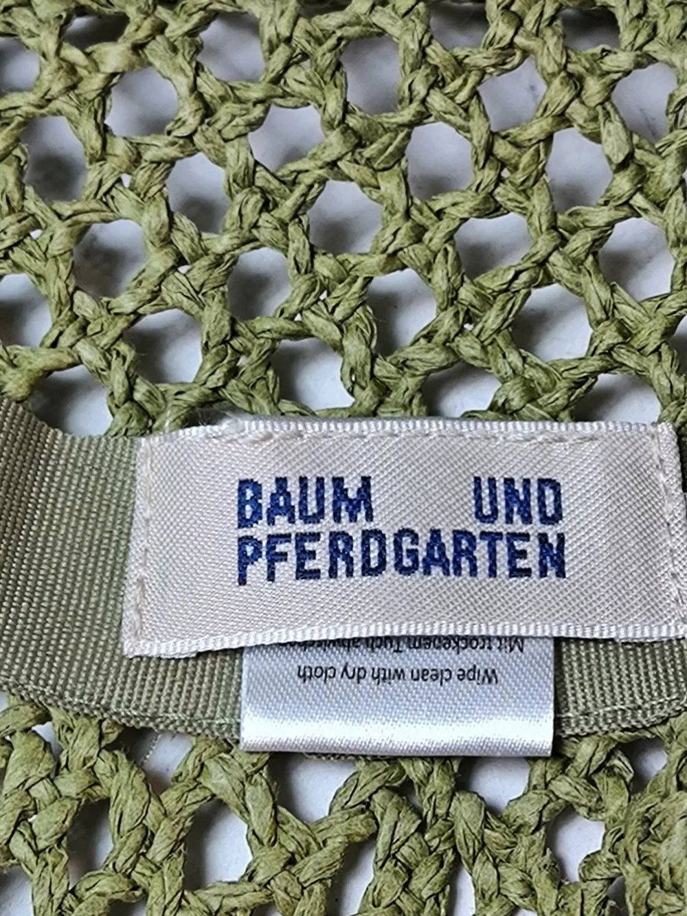 Sonnenhut-Baum und Pferdgarten Clearance