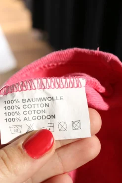 Tops><noscript><img width=