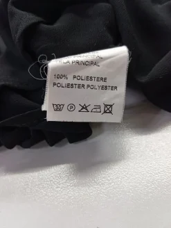 Tops><noscript><img width=