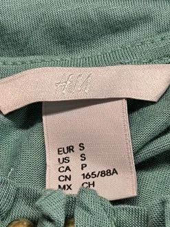 Tops><noscript><img width=