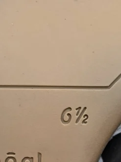 Pumps><noscript><img width=