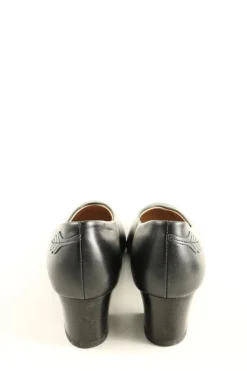 Pumps><noscript><img width=