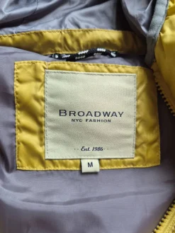 Westen><noscript><img width=