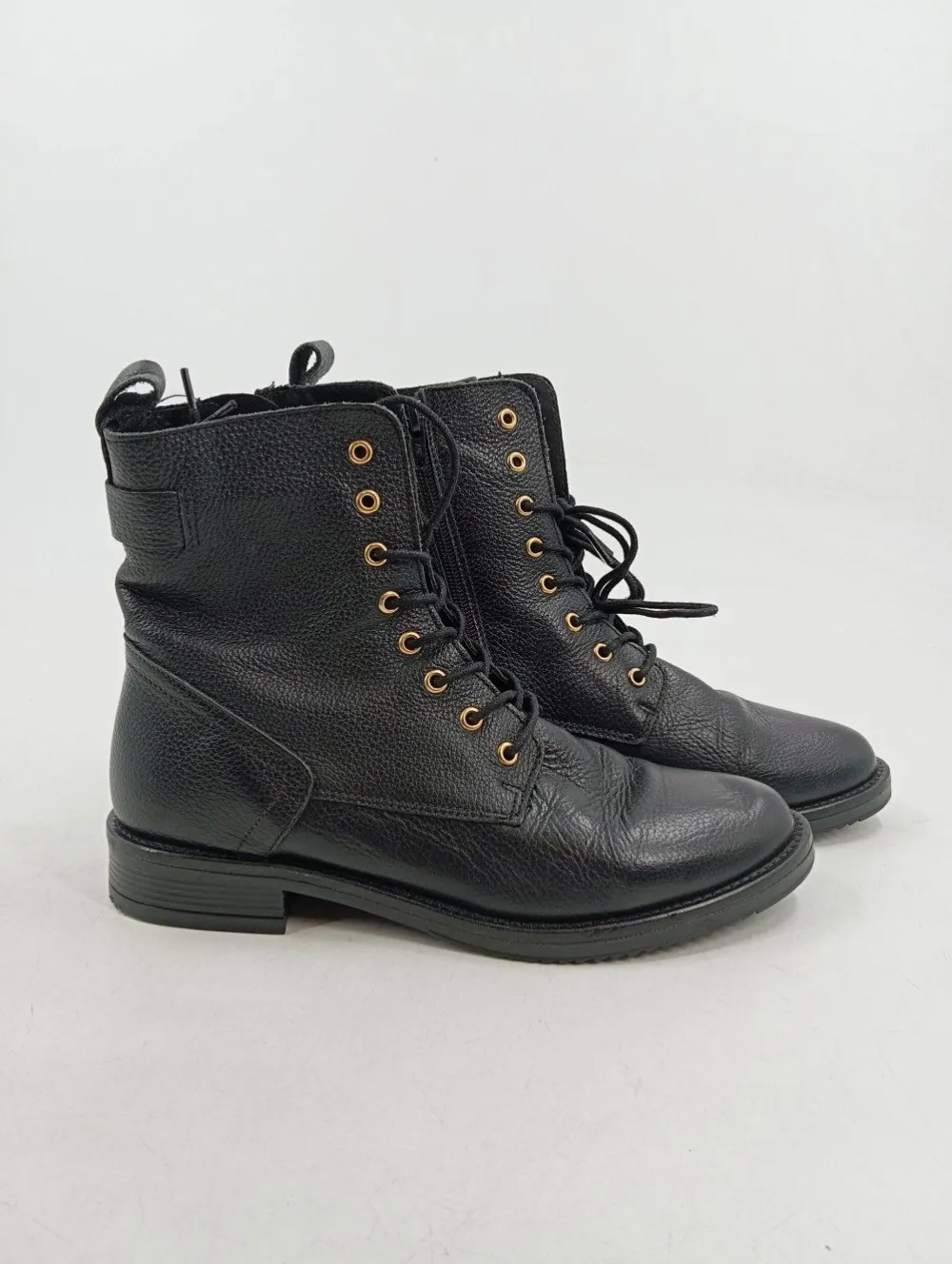 Stiefel Größe 39- New