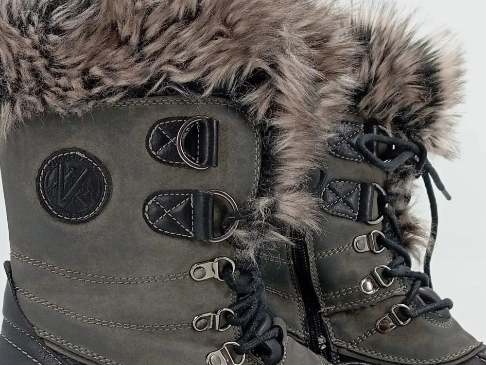 Stiefel Größe 38- New