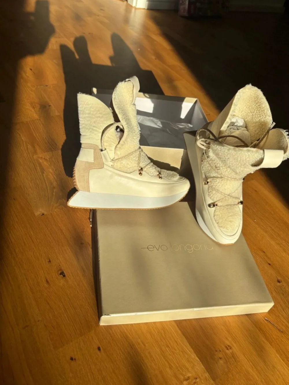 Stiefel> Stiefel Größe 37 beige