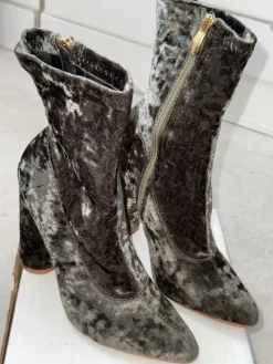 Stiefeletten> Stiefeletten Größe 38 grau