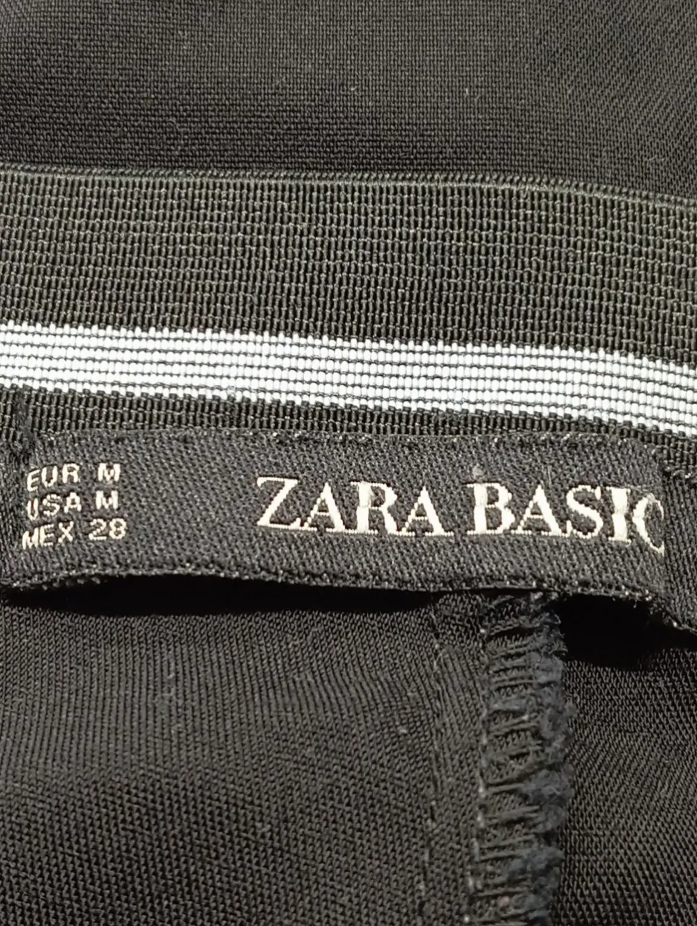 Hosen>Zara Basic Stoffhose Größe 38 schwarz