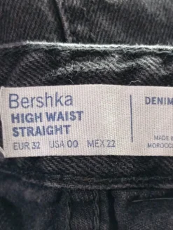 Straight-Leg Jeans Größe 32-Bershka Sale