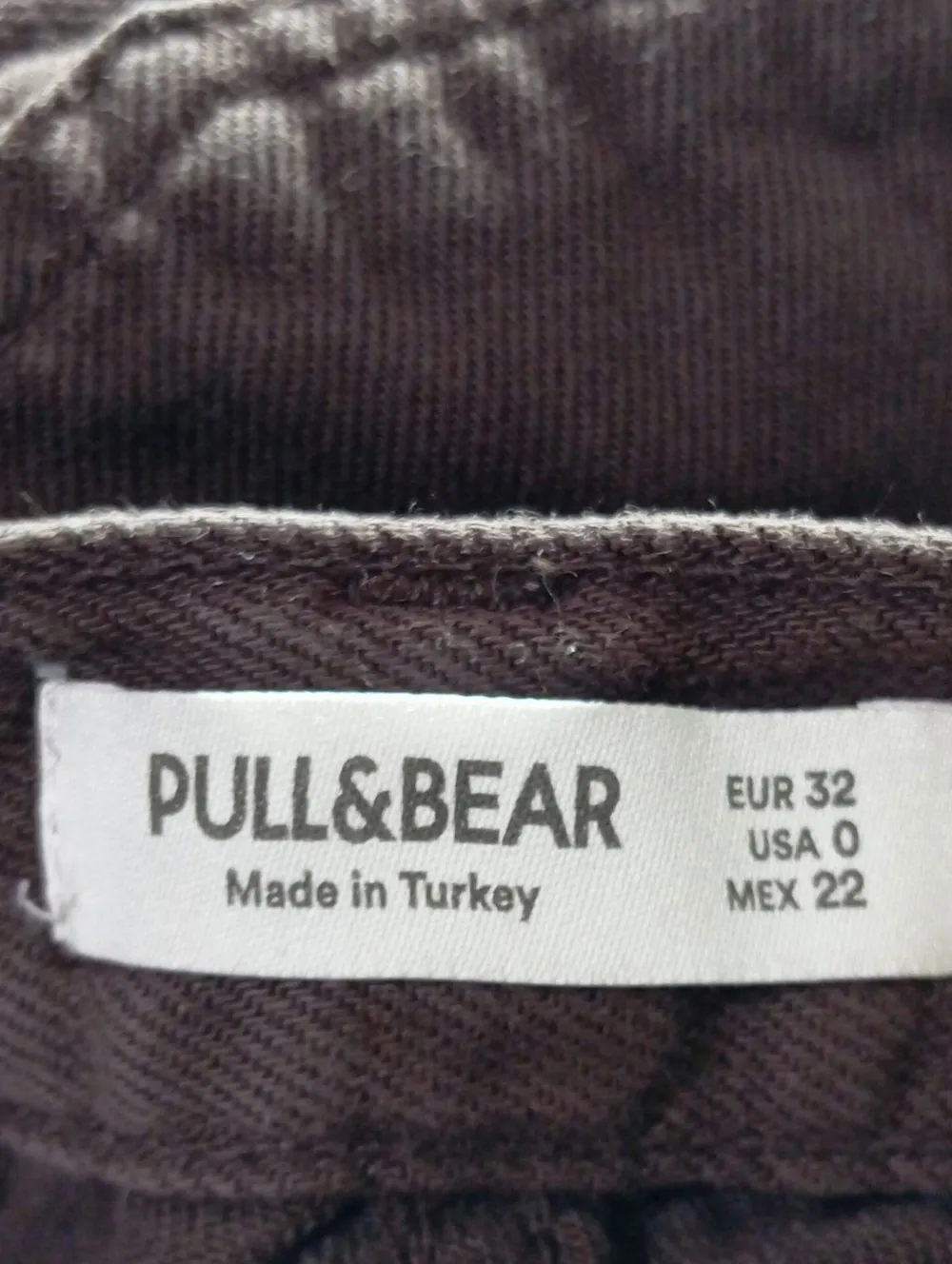 Jeans>Pull & Bear Straight-Leg Jeans Größe 32 braun