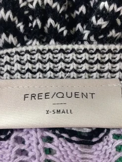 Strick Cardigan Größe 34-FREE / QUENT Sale