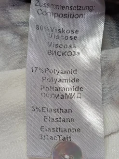 Twin Sets><noscript><img width=