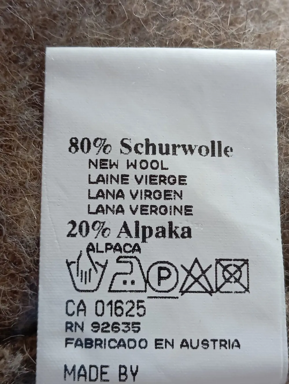 Strickbekleidung>Giesswein Strickjacke Größe 44 braunschwarz