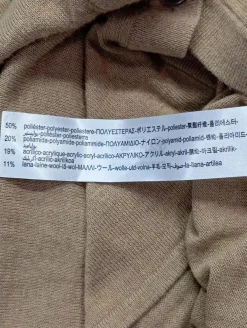 Strickbekleidung><noscript><img width=