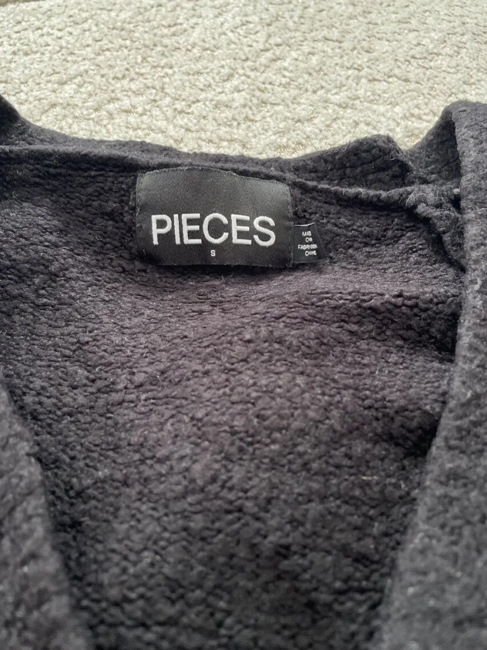 Strickbekleidung>Pieces Strickjacke Größe 36 schwarz