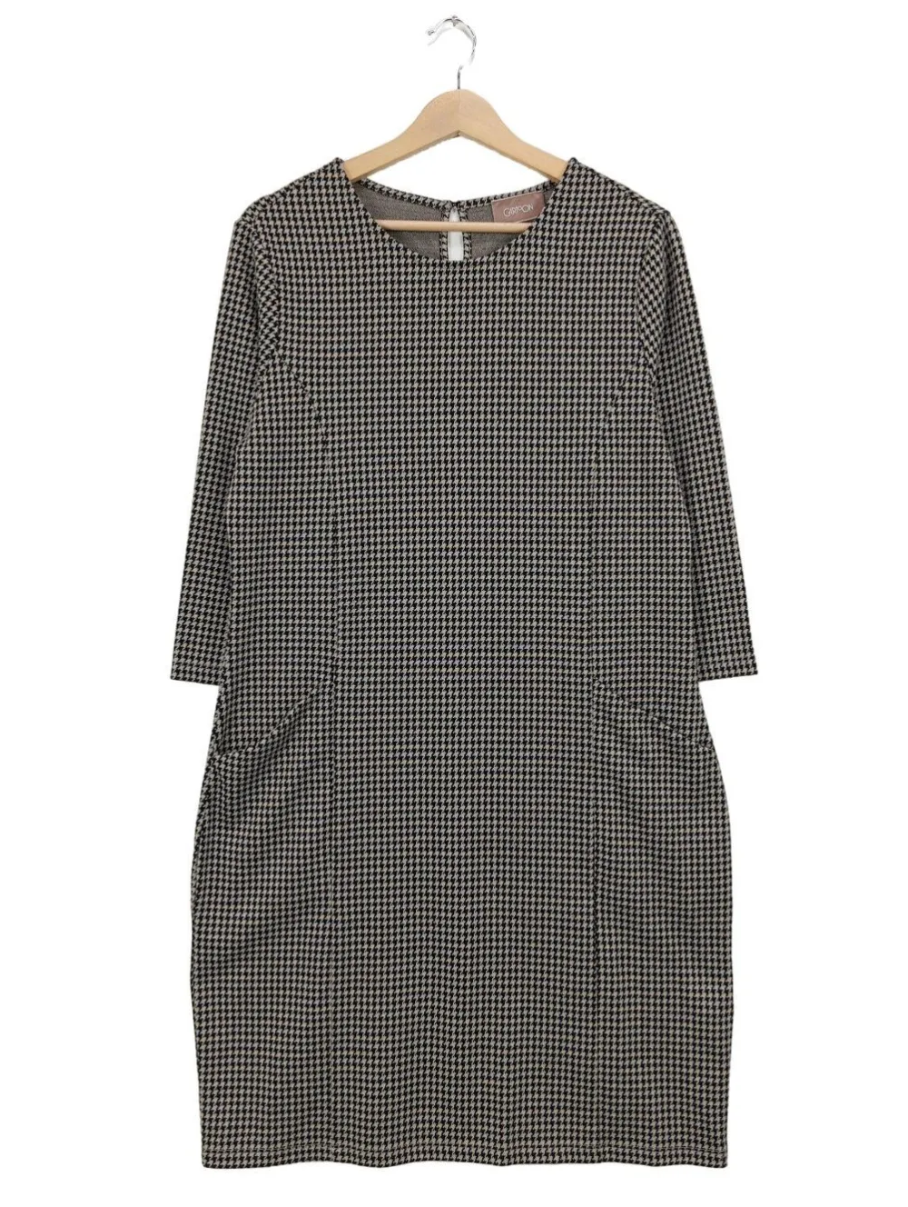 Strickkleid Größe 42-Cartoon Sale