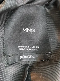 Strickbekleidung><noscript><img width=