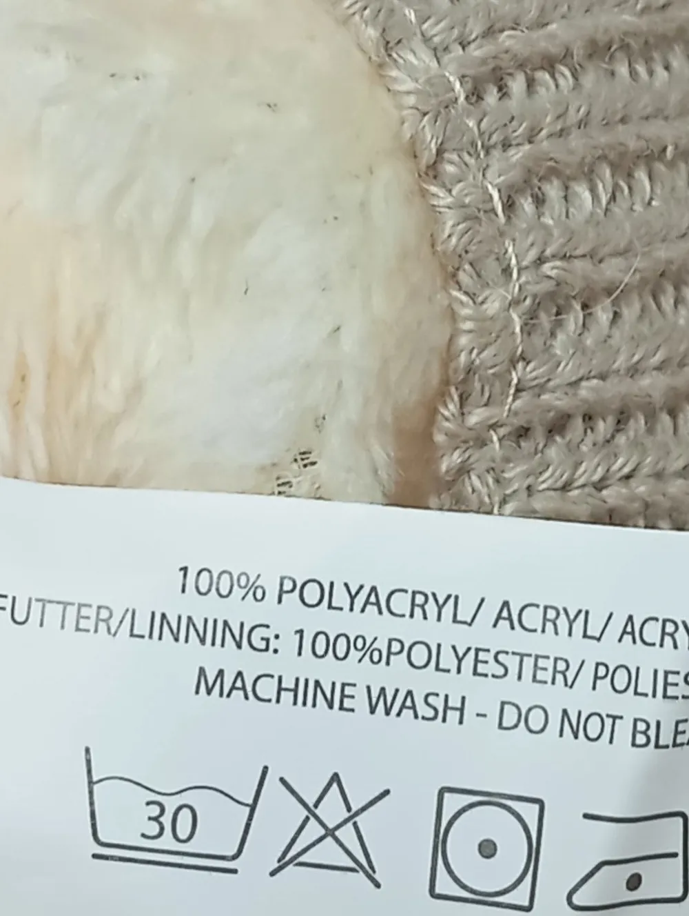 Mützen>COMPAGNO Strickmütze wollweiß