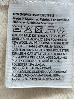 Pullover><noscript><img width=