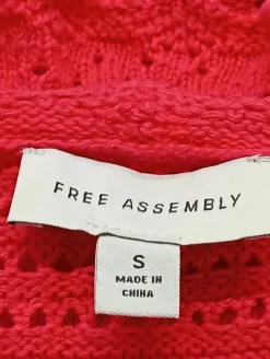 Tops><noscript><img width=