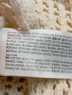 Tops><noscript><img width=