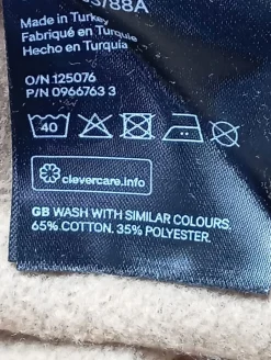 Sweats><noscript><img width=