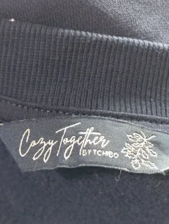 Sweats><noscript><img width=