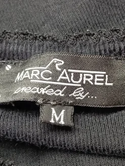 Tops><noscript><img width=