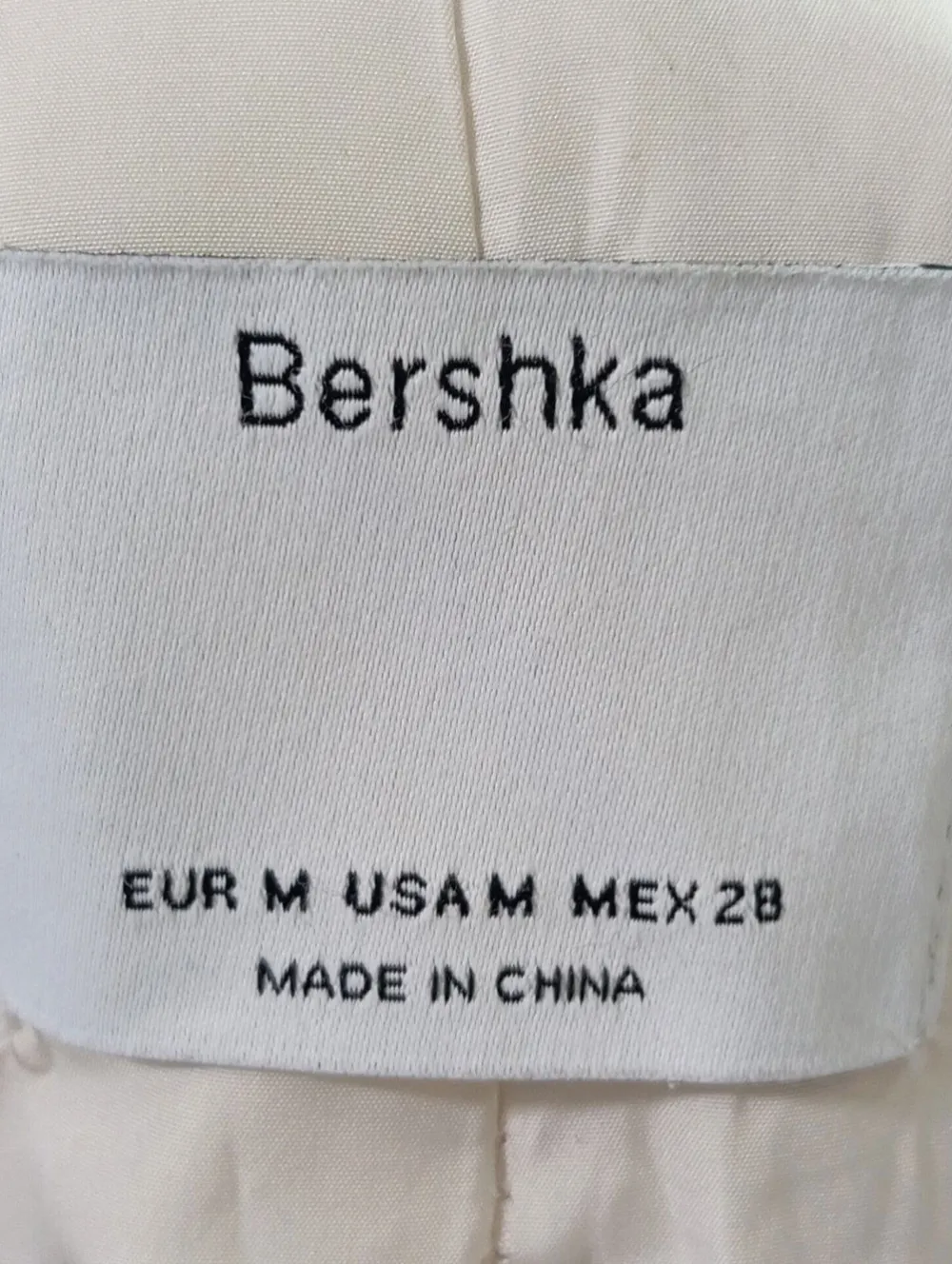 Mäntel>Bershka Teddymantel Größe 38 wollweiß