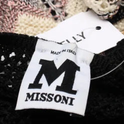 Tops><noscript><img width=