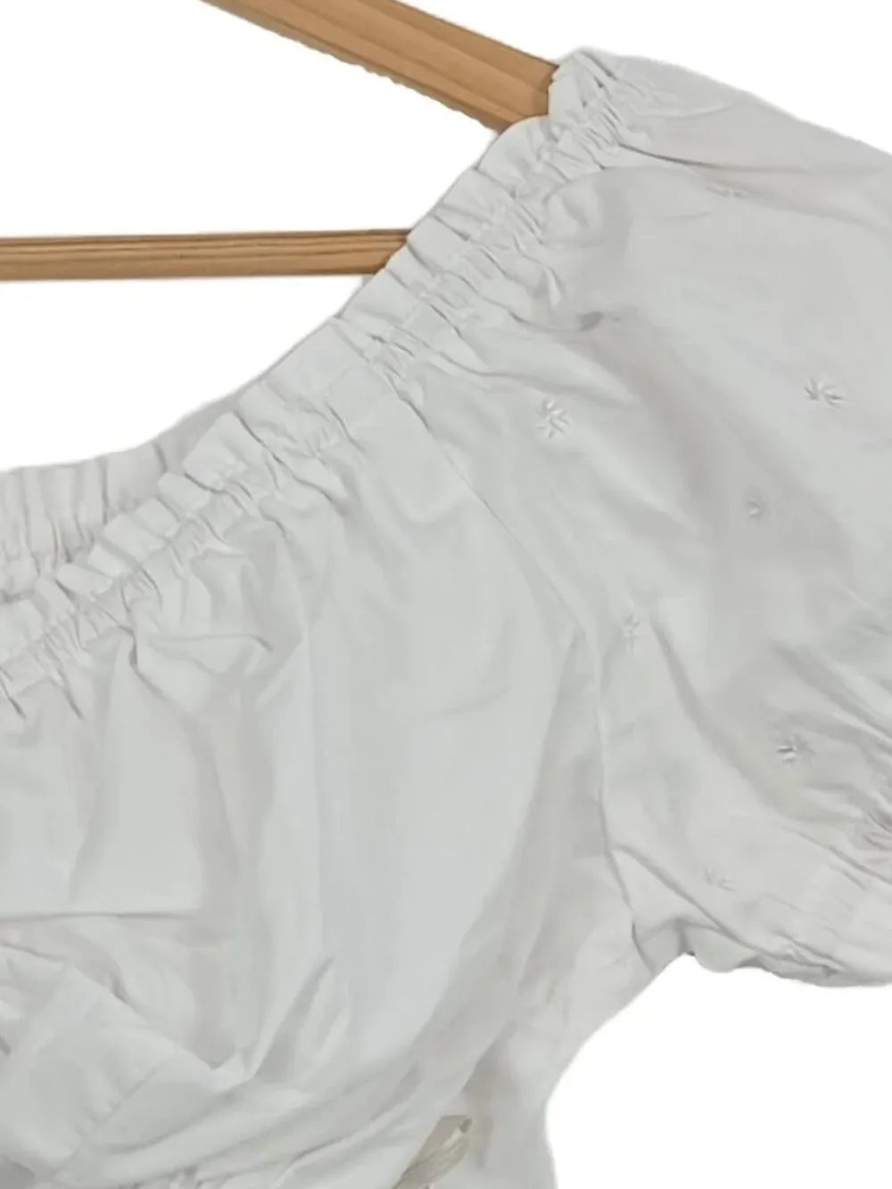 Trachtenmode> Trachtenbluse Größe 40 weiß