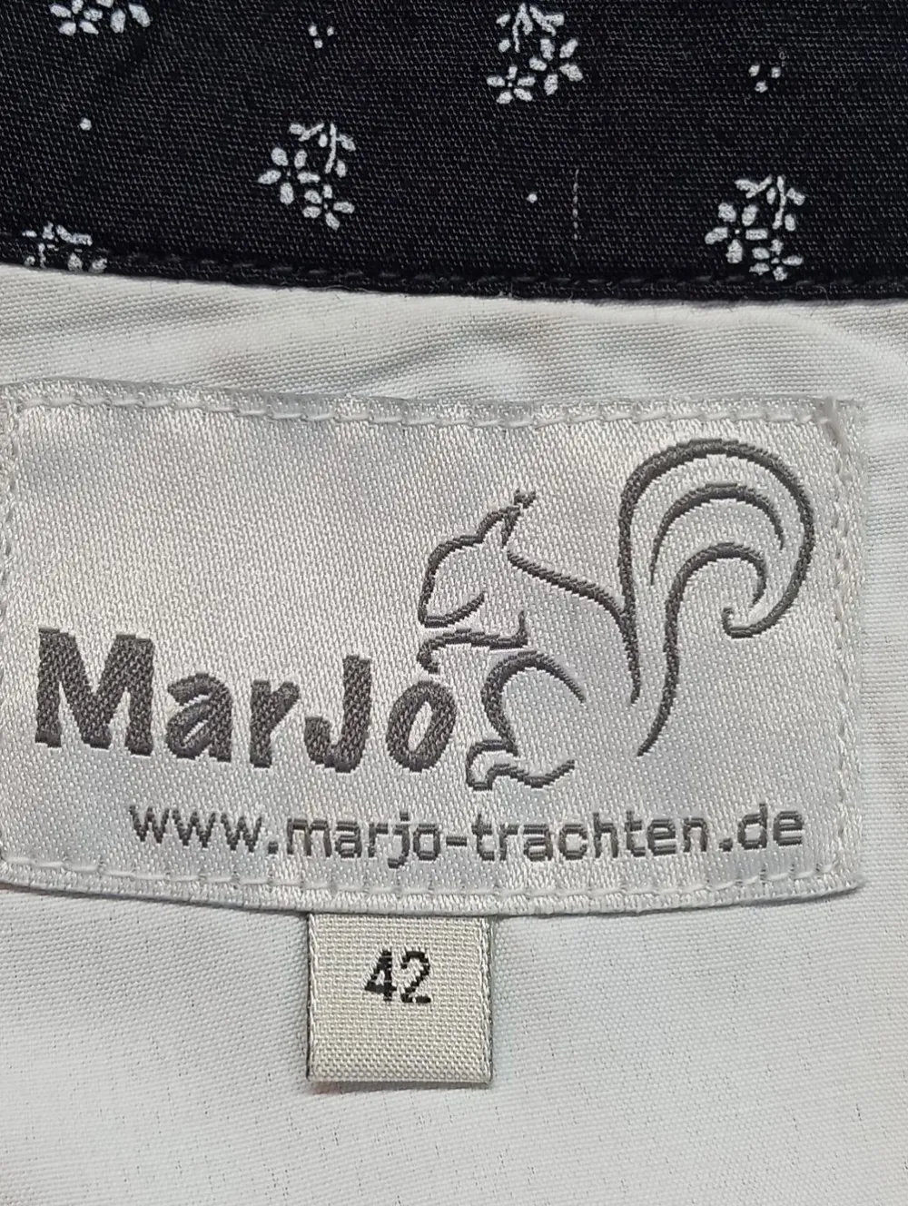 Trachtenmode>MarJo Trachtenrock Größe 42 schwarz