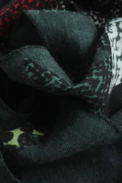 Trachtentuch-Divided Outlet