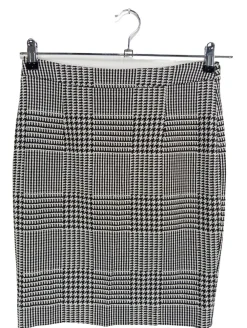 Tulpenrock Größe 36-Piu00fa & Piu00fa Clearance