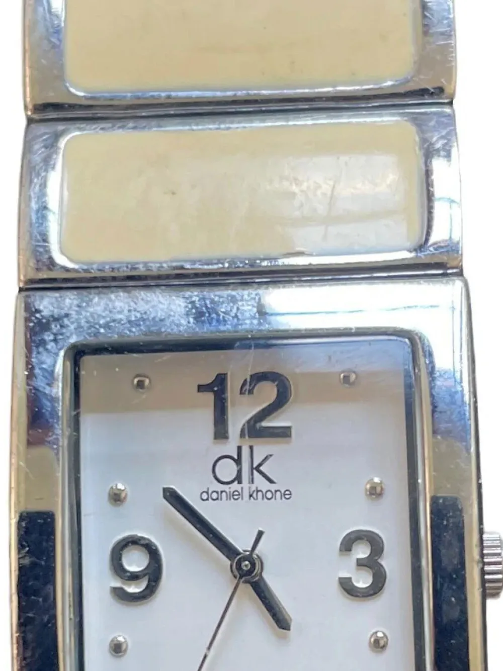 Uhren> Uhr mehrfarbig