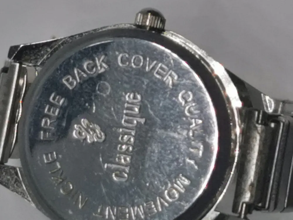 Uhren> Uhr silberfarben