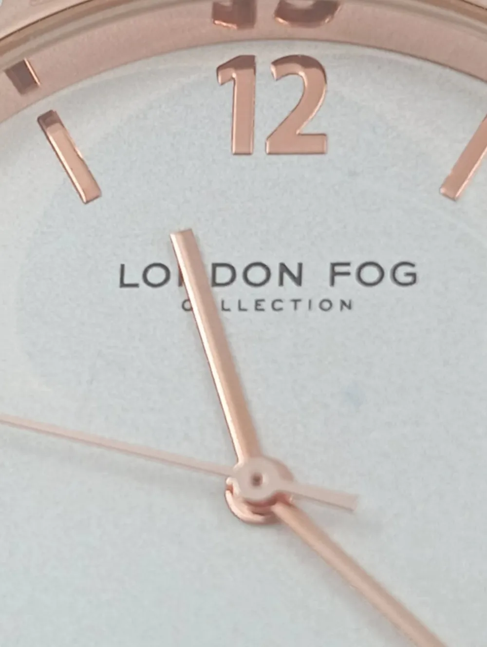 Uhren> Uhr goldfarben