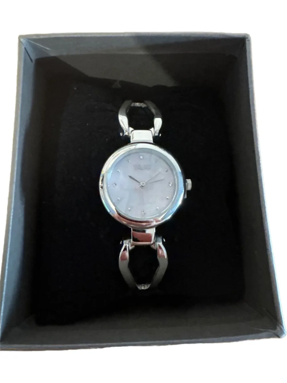 Uhren> Uhr silberfarben