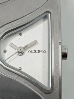 Uhren>Adora Uhr silberfarben