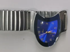 Uhren> Uhr mehrfarbig