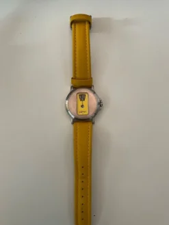 Uhren>Esprit Uhr gelb