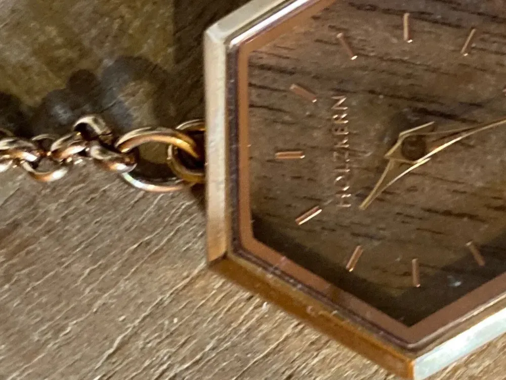 Uhren> Uhr goldfarben