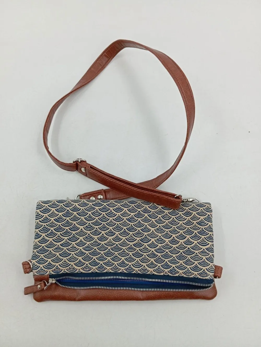 Umhängetasche- Online