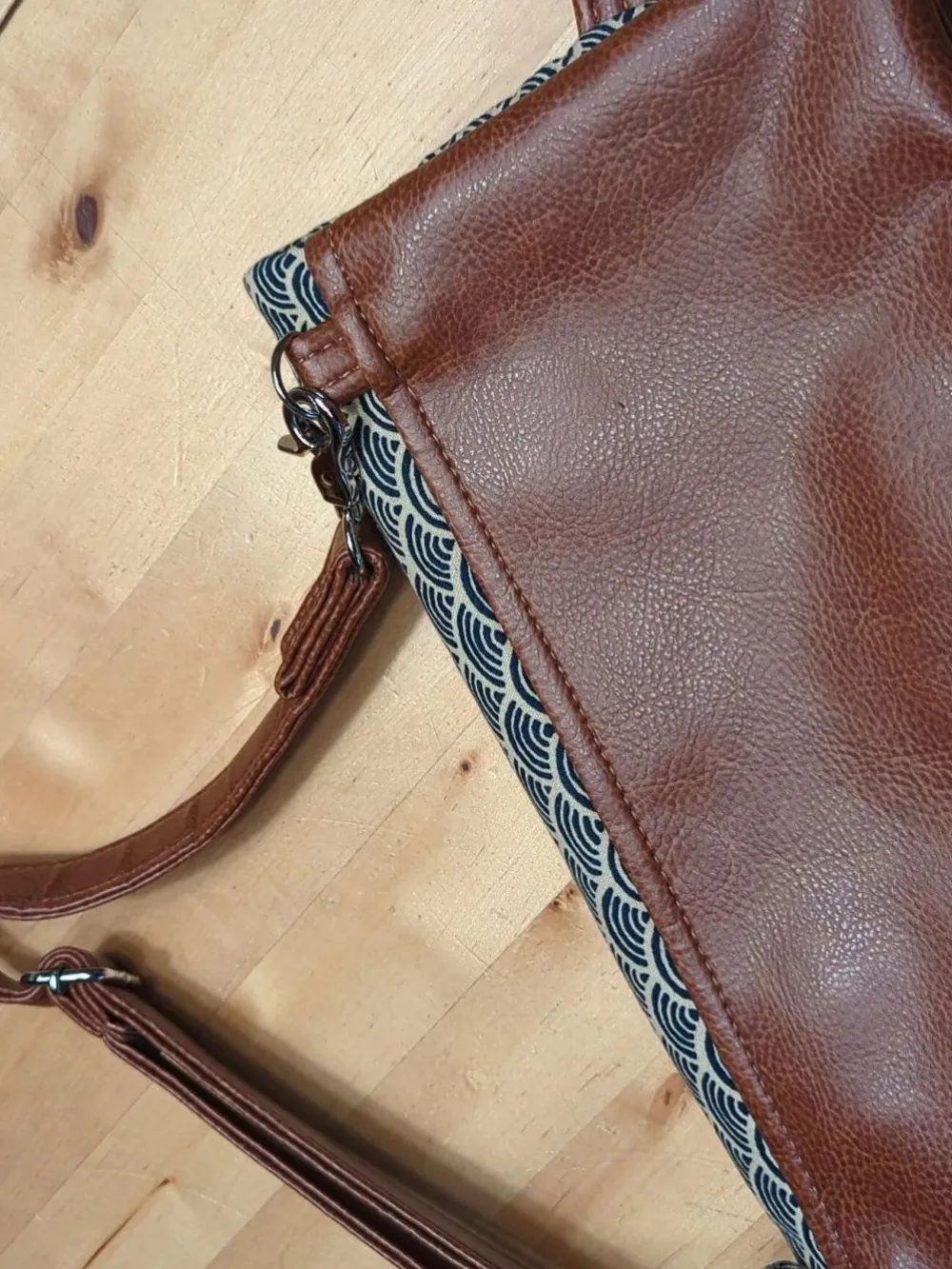 Umhängetasche- Online