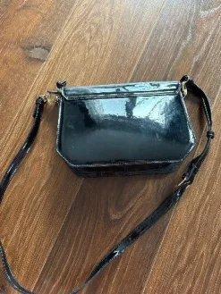 Umhängetaschen> Umhängetasche schwarz