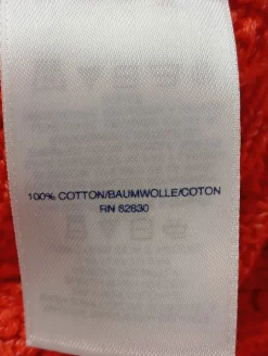 Pullover><noscript><img width=