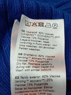 Pullover><noscript><img width=