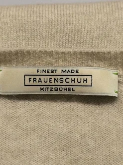 Pullover><noscript><img width=