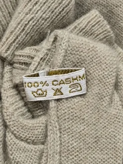 Pullover><noscript><img width=