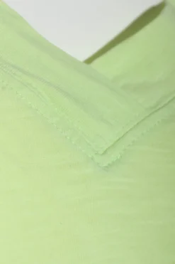 Shirts><noscript><img width=